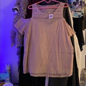Cold shoulder top